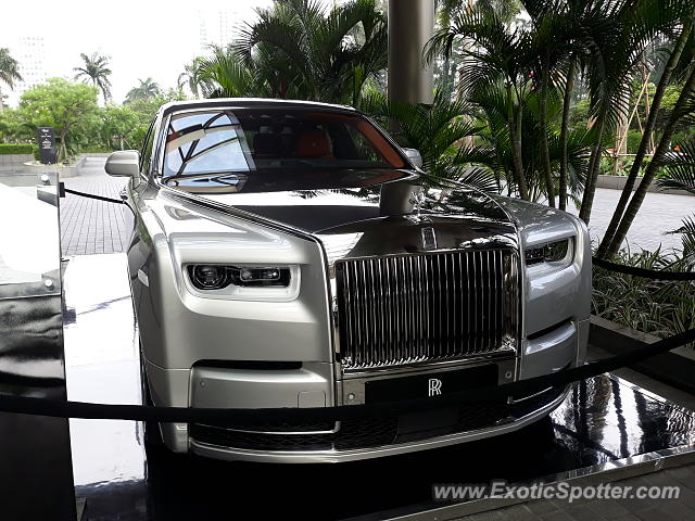 Rolls-Royce Phantom spotted in Jakarta, Indonesia