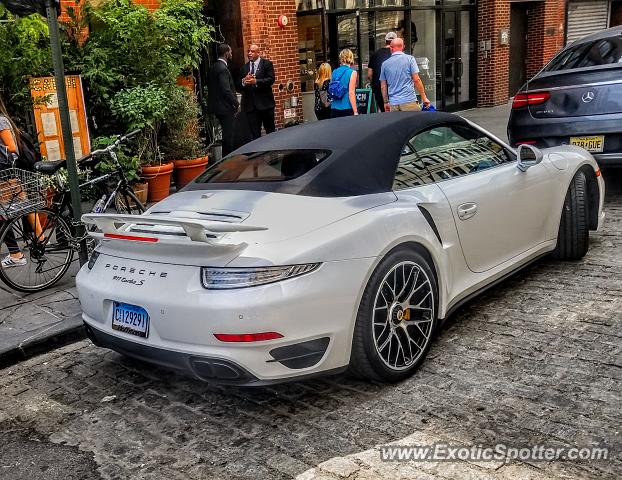 Porsche 911 Turbo spotted in Manhattan, New York