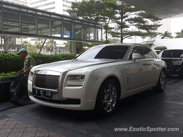 Rolls-Royce Ghost spotted in Jakarta, Indonesia