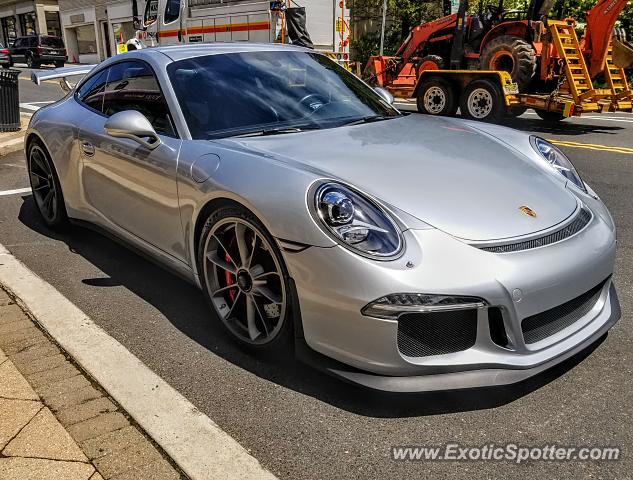 Porsche 911 GT3 spotted in Bernardsville, New Jersey