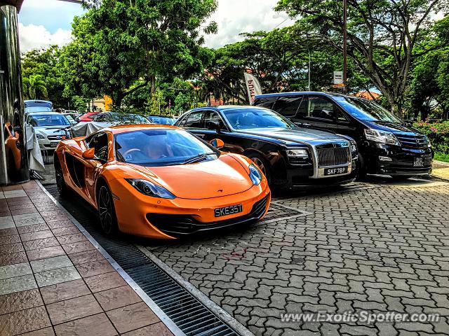 Mclaren MP4-12C spotted in Singapore, Singapore