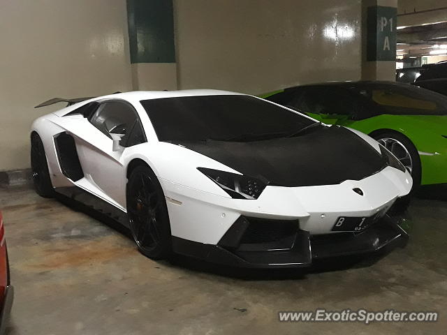 Lamborghini Aventador spotted in Jakarta, Indonesia