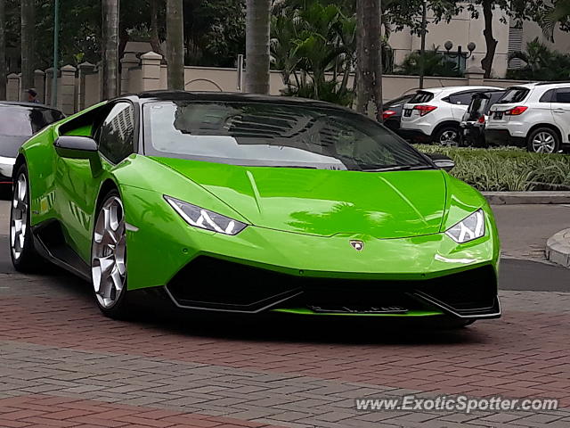 Lamborghini Huracan spotted in Jakarta, Indonesia