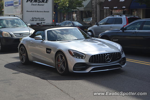 Mercedes AMG GT spotted in Summit, New Jersey