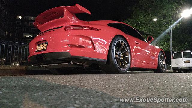 Porsche 911 GT3 spotted in Queens, New York