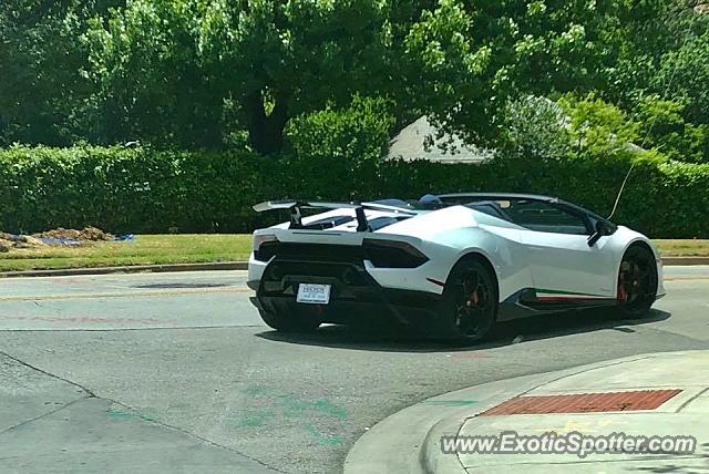 Lamborghini Huracan spotted in Dallas, Texas