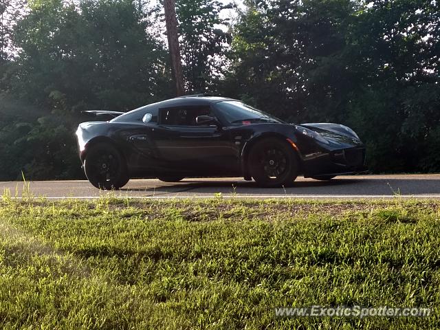 Lotus Elise spotted in Lakeville, Minnesota