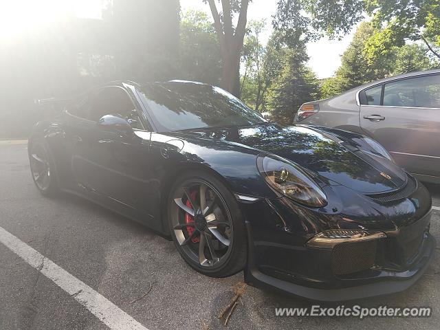 Porsche 911 GT3 spotted in Wayzata, Minnesota