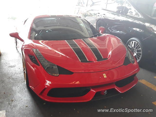 Ferrari 458 Italia spotted in Jakarta, Indonesia