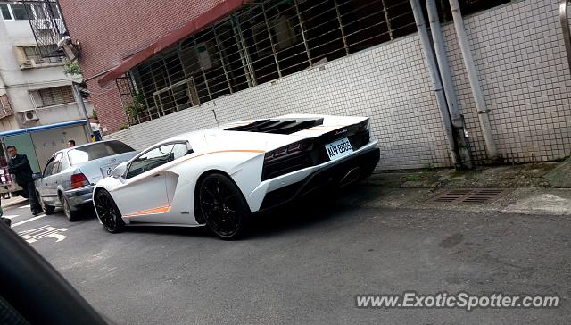 Lamborghini Aventador spotted in Taipei, Taiwan