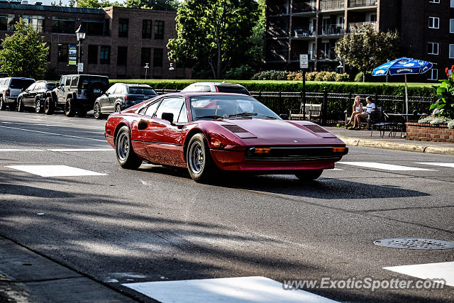 Ferrari 308 spotted in Wayzata, Minnesota