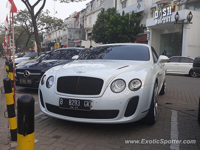 Bentley Continental spotted in Jakarta, Indonesia