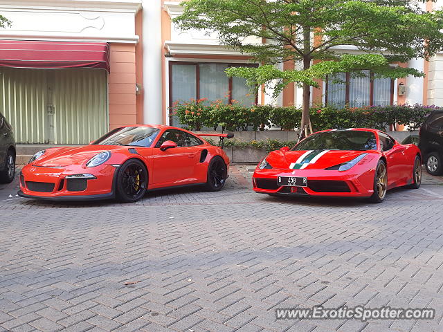 Ferrari 458 Italia spotted in Jakarta, Indonesia