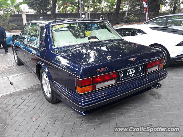 Bentley Turbo R spotted in Jakarta, Indonesia