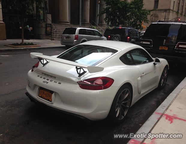 Porsche Cayman GT4 spotted in Manhattan, New York