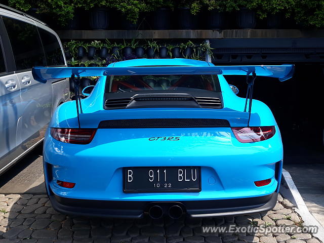 Porsche 911 GT3 spotted in Jakarta, Indonesia