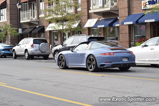 Porsche 911 spotted in Wayzata, Minnesota