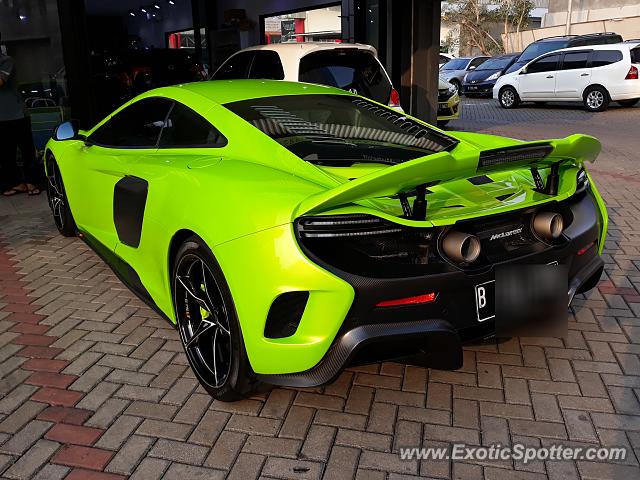 Mclaren 675LT spotted in Serpong, Indonesia