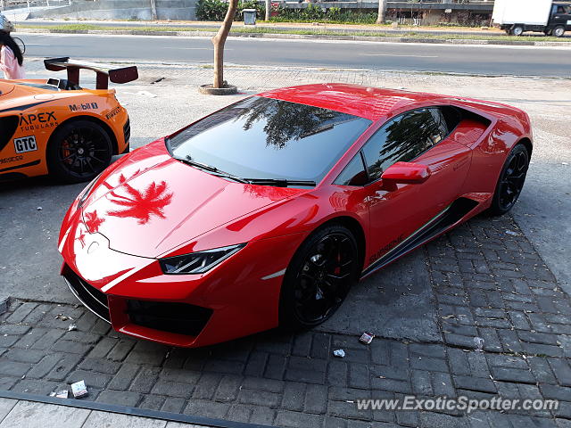 Lamborghini Huracan spotted in Jakarta, Indonesia