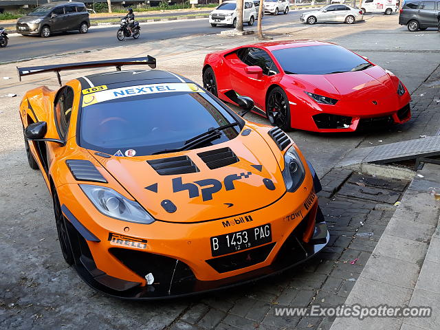 Mclaren MP4-12C spotted in Jakarta, Indonesia