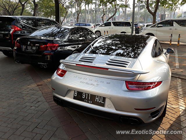 Porsche 911 Turbo spotted in Jakarta, Indonesia