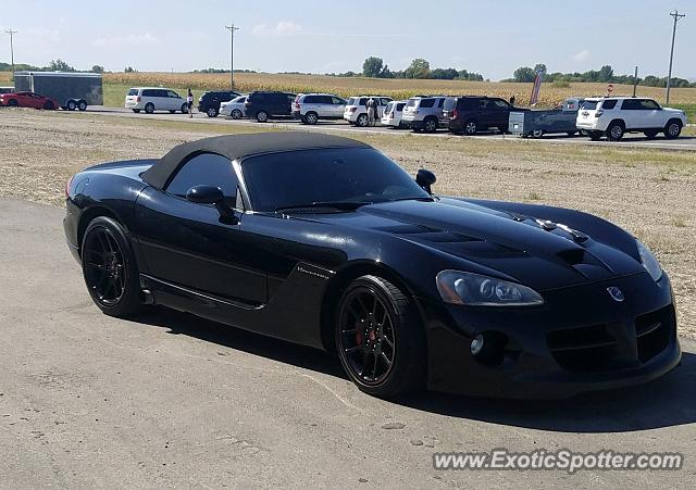 Dodge Viper spotted in Plymouth, Minnesota