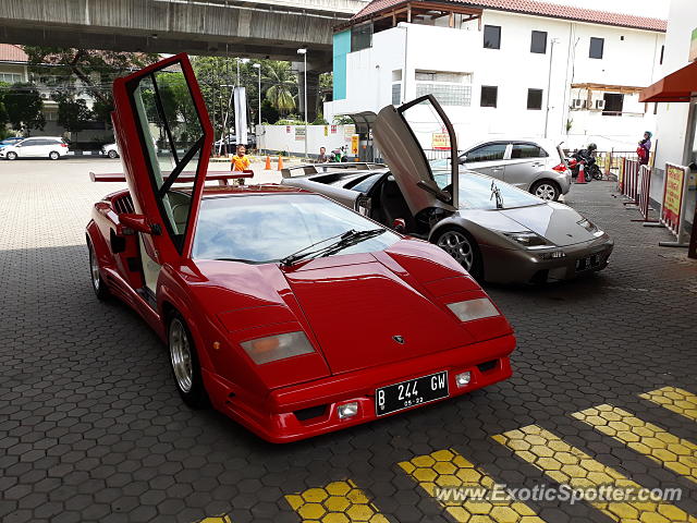 Lamborghini Countach spotted in Jakarta, Indonesia