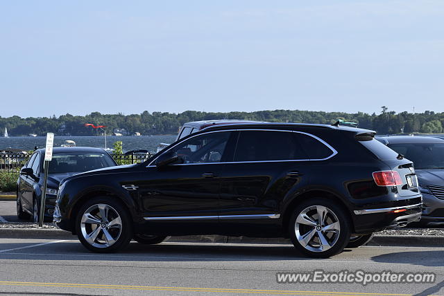 Bentley Bentayga spotted in Wayzata, Minnesota