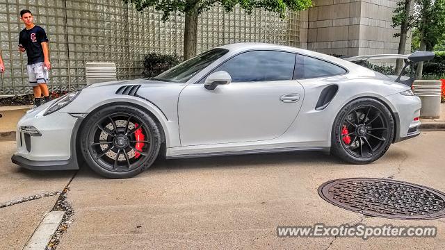 Porsche 911 GT3 spotted in Short Hills, New Jersey