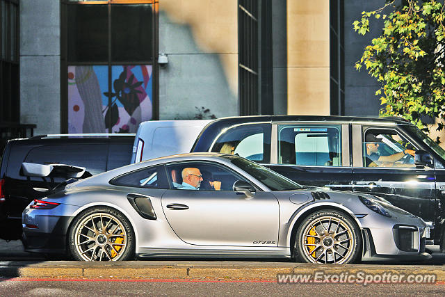 Porsche 911 GT2 spotted in London, United Kingdom