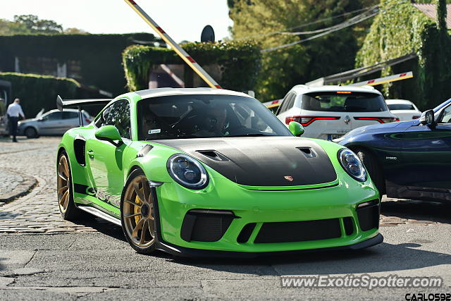 Porsche 911 GT3 spotted in Warsaw, Poland