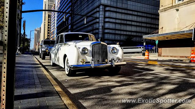 Bentley Continental spotted in Columbus, Ohio