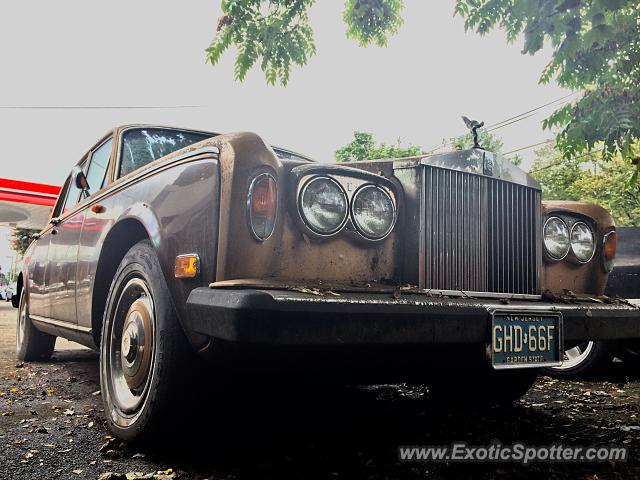 Rolls-Royce Silver Shadow spotted in Morristown, New Jersey