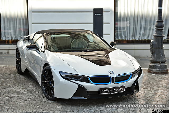 BMW I8 spotted in Warsaw, Poland