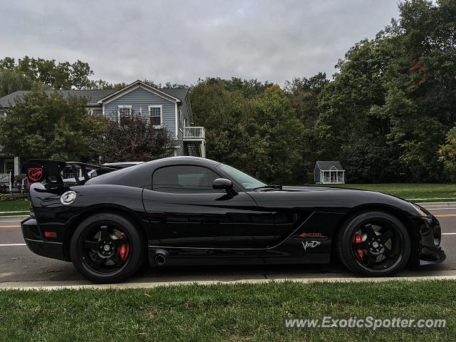 Dodge Viper spotted in Afton, Minnesota