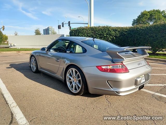 Porsche 911 GT3 spotted in Golden Valley, Minnesota