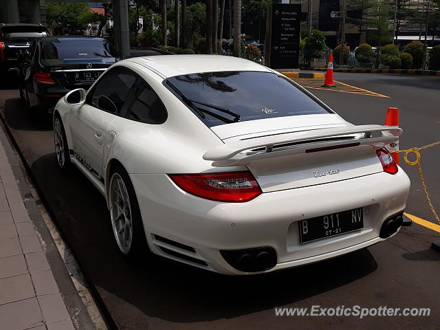 Porsche 911 Turbo spotted in Jakarta, Indonesia