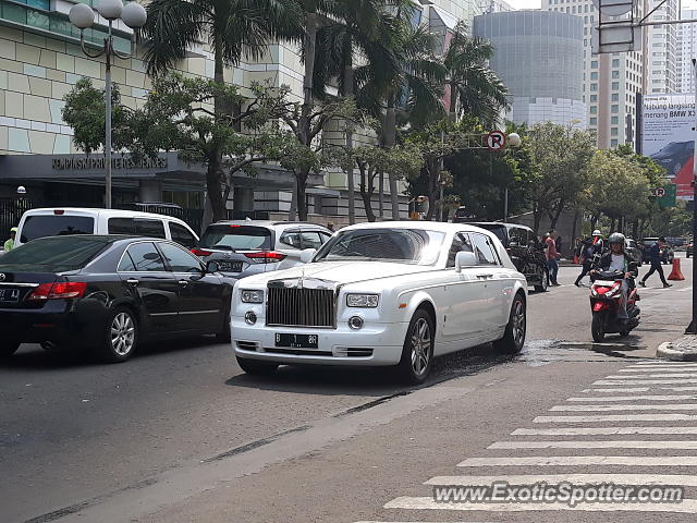 Rolls-Royce Phantom spotted in Jakarta, Indonesia