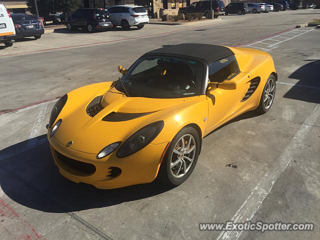 Lotus Elise spotted in Dallas, Texas