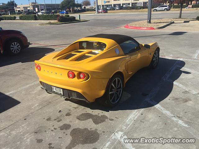 Lotus Elise spotted in Dallas, Texas