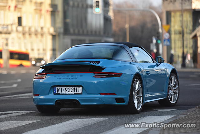 Porsche 911 spotted in Warsaw, Poland