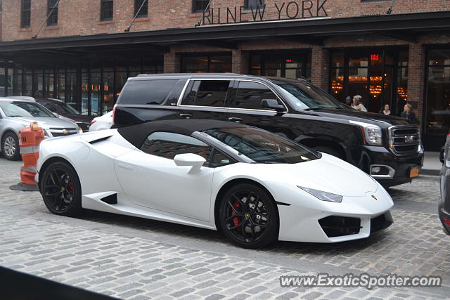 Lamborghini Huracan spotted in Manhattan, New York