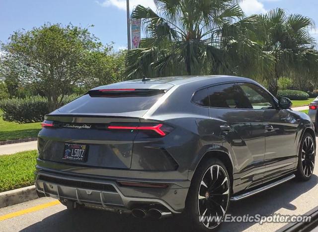 Lamborghini Urus spotted in Miami, Florida