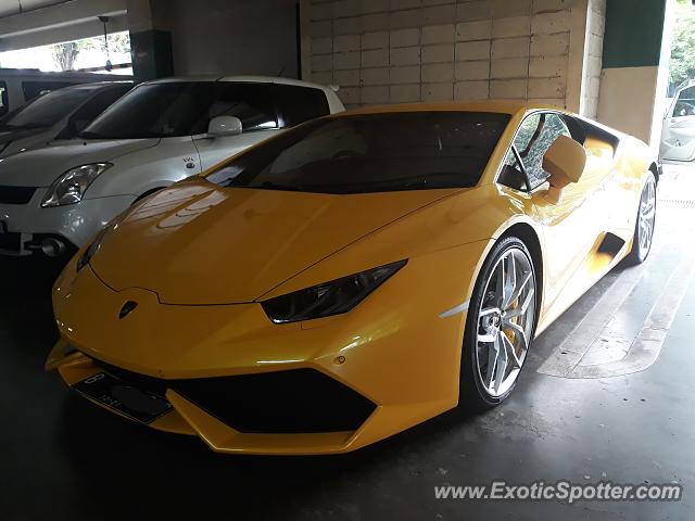 Lamborghini Huracan spotted in Jakarta, Indonesia