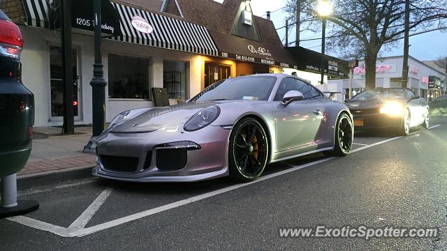 Porsche 911 GT3 spotted in Hewlett, New York