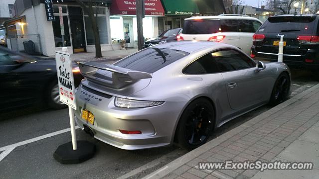 Porsche 911 GT3 spotted in Hewlett, New York