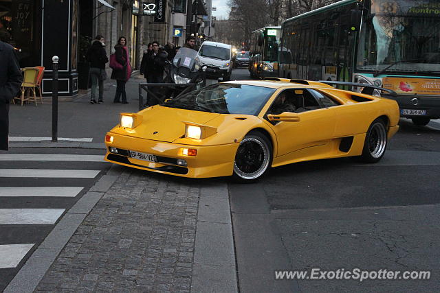 Lamborghini Diablo spotted in Paris, France