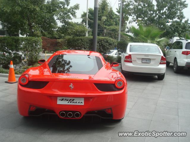 Ferrari 458 Italia spotted in Monterrey, Mexico