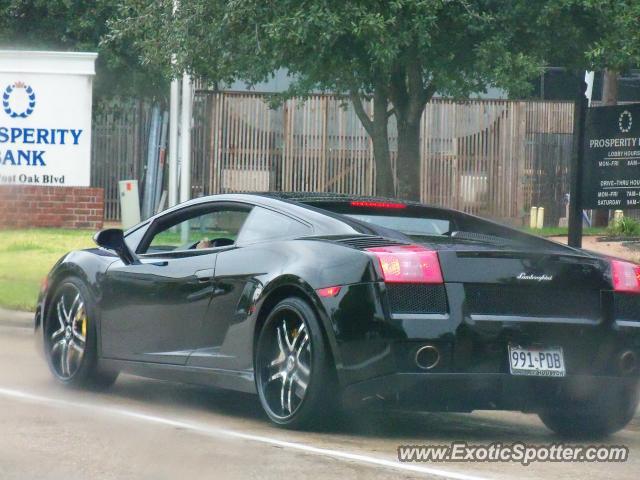 Lamborghini Gallardo spotted in Houston, Texas