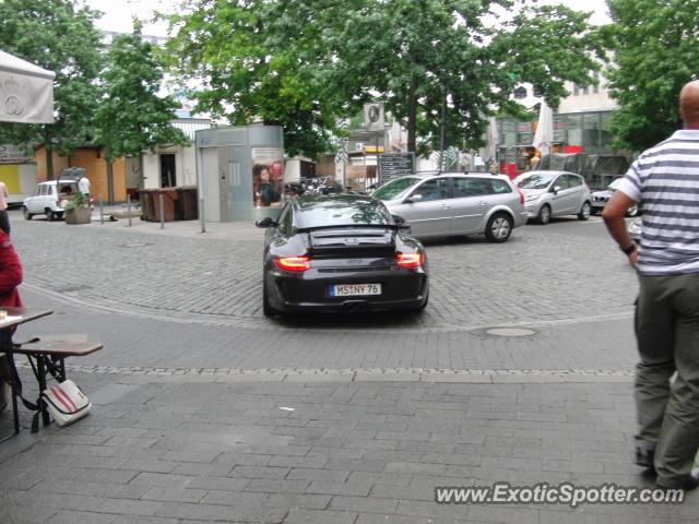 Porsche 911 GT3 spotted in Düsseldorf, Germany